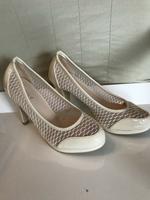 Damen Pumps Schuhe gr 37 Hessen - Naumburg  Vorschau