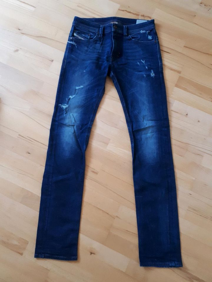 DIESEL Jeans Gr w 30 L 34 THAVAR in Gießen