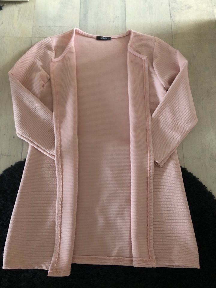 Hailys Cardigan Jacke Rosé Gr. M in Bremerhaven