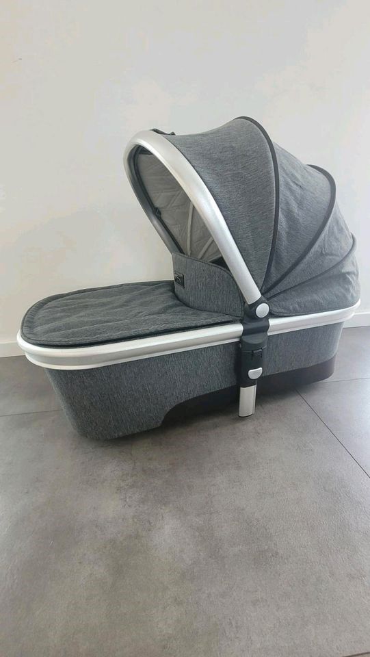 Kinderwagen mit Babyschale und Buggy-Aufsatz inkl. Regenabdeckung in Dohna