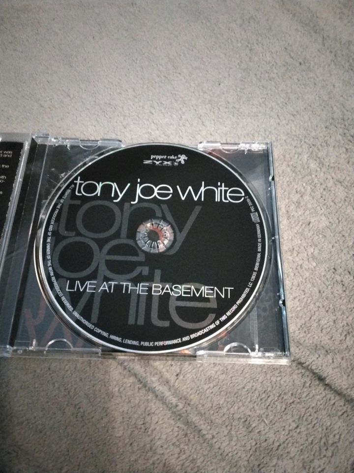 Tony Joe White live at the basement CD in Möglingen 