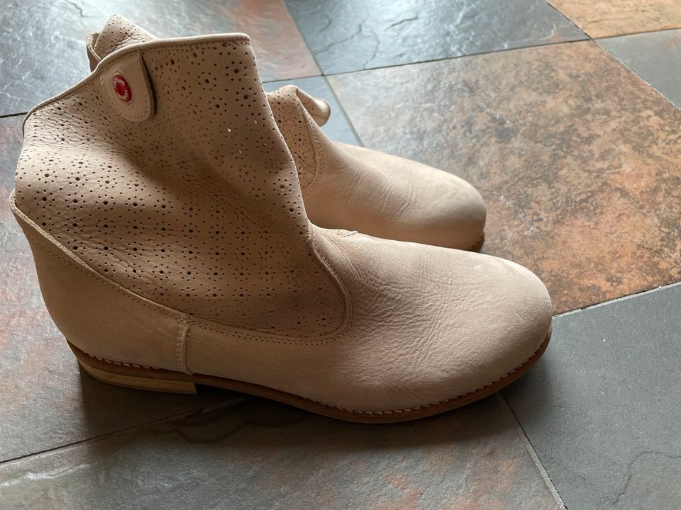 Nobrand Stiefeletten in Eslohe