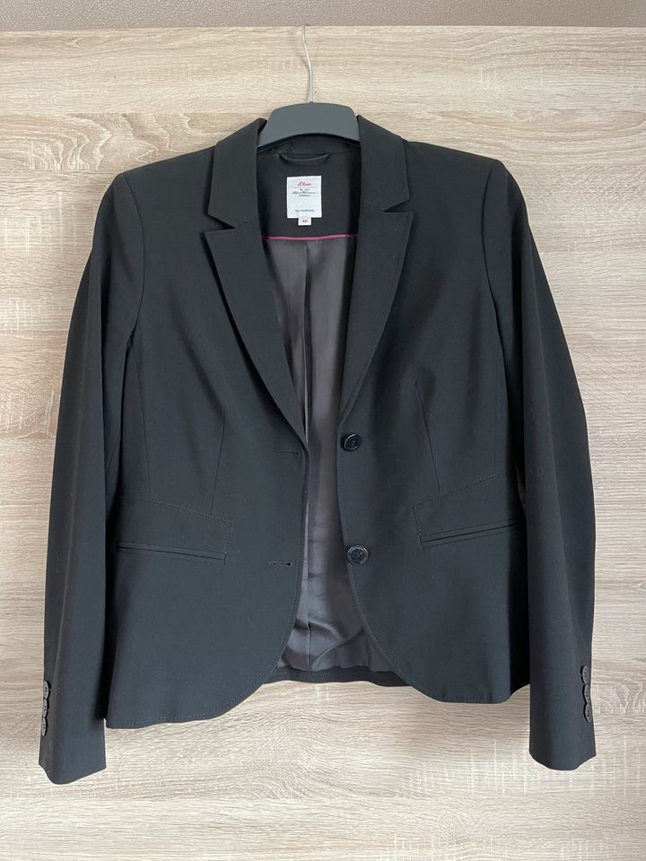 Blazer / Jacke s.Oliver Größe 42 schwarz in Lachen