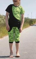 Handmade Sommerset aus Shorts und T-Shirt Gr. 122/128 Niedersachsen - Dornum Vorschau