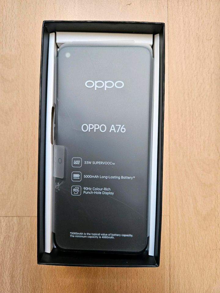 Oppo A76 Smartphone / Handy / schwarz / 128GB / 5000mAh in Ettenheim