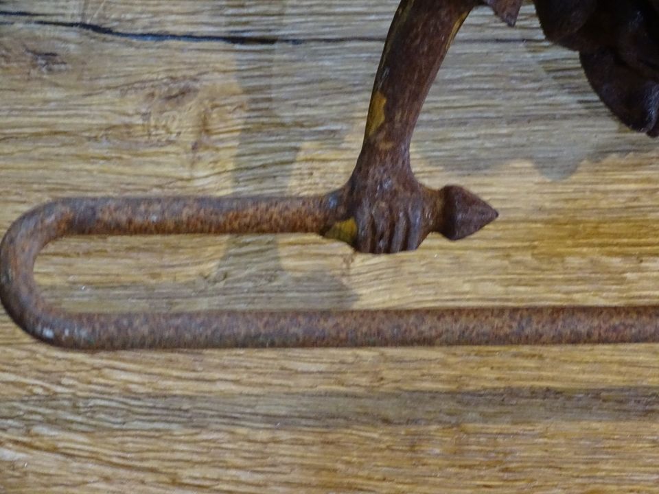 antik Handtuchhalter Küchentuchhalter Magd Eisen aus Frankreich in Wiesbaden