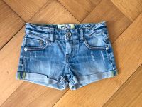 Vingino Jeans Shorts mit Neon-Nähten, tolle Waschung, Gr 6/ 116 Neuhausen-Nymphenburg - Neuhausen Vorschau
