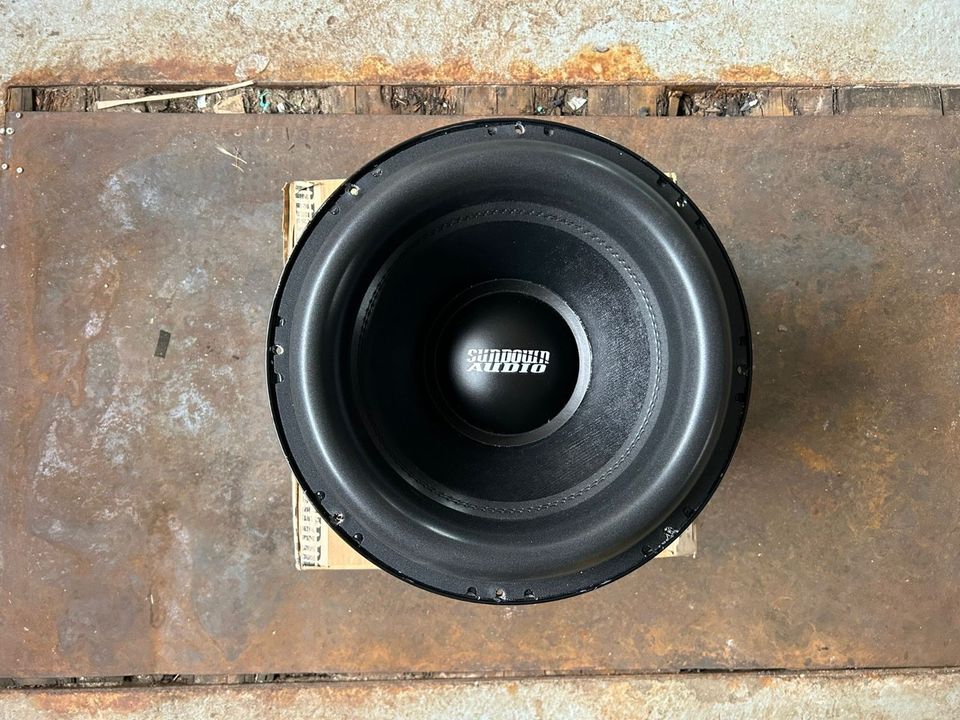 Sundown Zv.6 15" (38cm) Subwoofer 2500W RMS Dual 1 Ohm in Pommelsbrunn