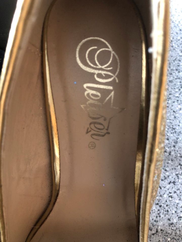 Gold klizzer Plato Schuhe 37 in Riegelsberg