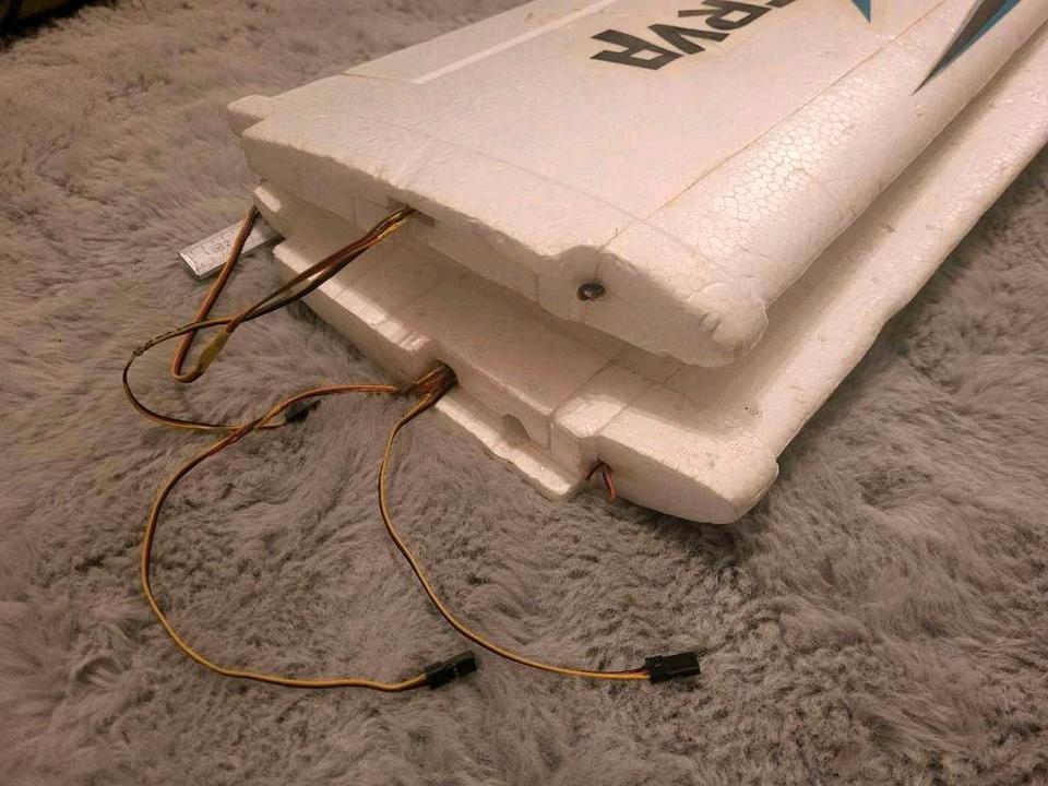 Lindinger Vinerva RC Modellflugzeug FPV inkl. 2 Akkus RTF OVP in Weilburg