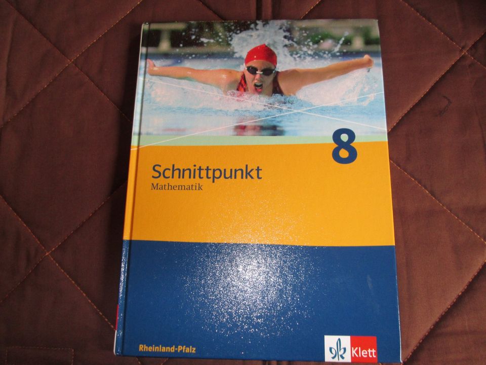 Schnittpunkt  8 Klett- ISBN 9 78-3-12-742681-6 in Arzfeld