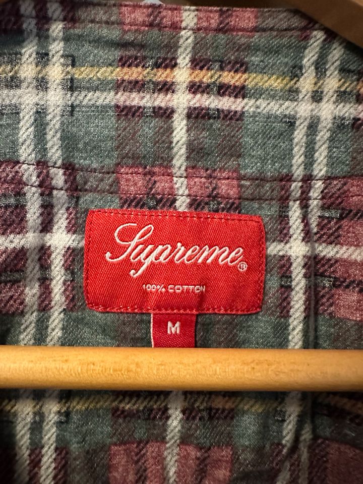 Supreme Flannel Hemd in München