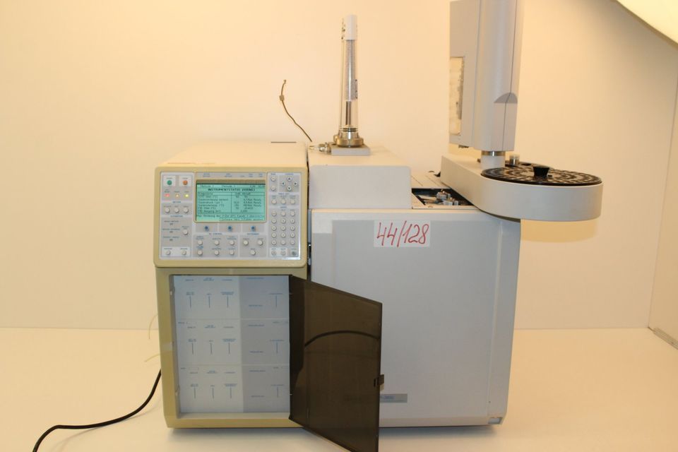 Varian CP-3800 Gas Chronograph +Varian CP-8400 Autosampler 44/128 in Borchen