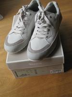 TAMARIS Sneaker ~ Sportschuh ~ Schnürer ~ Schuh / Größe 41 / NEU Nordrhein-Westfalen - Wiehl Vorschau