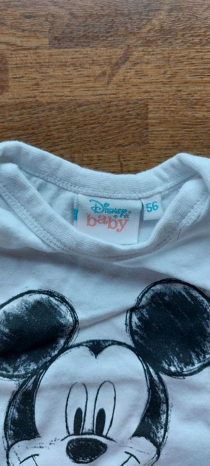 5 Body's  56 / langarm & Kurzarm C&A  Disney Baby und H&M Disney in Stadland