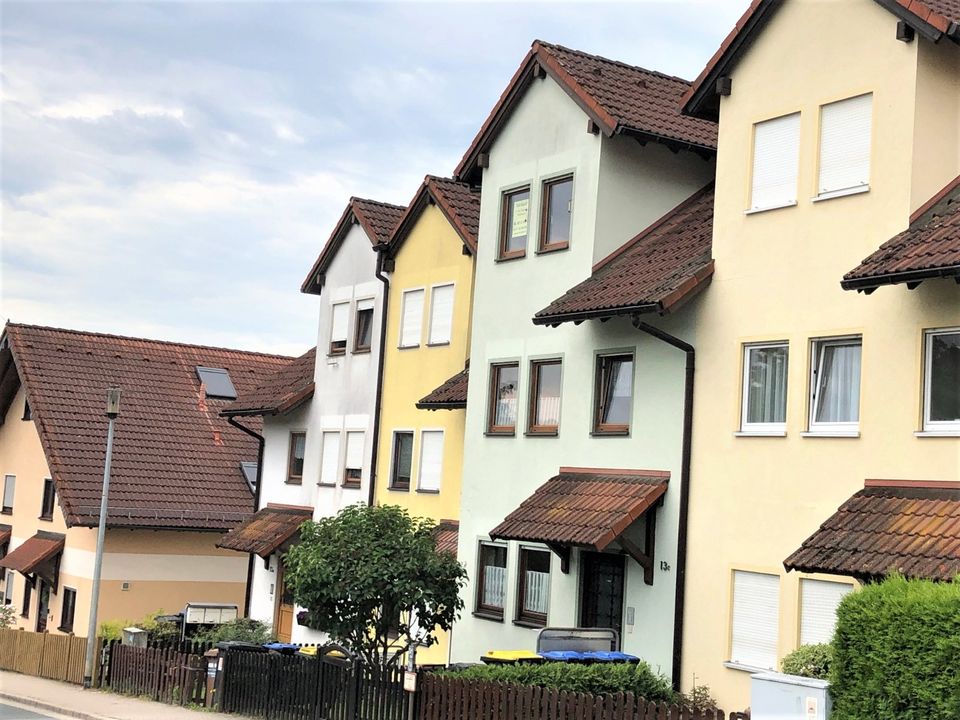 vermietete 3-Raum-Wohnung mit Terrasse in einem 3-Familienhaus in Freital