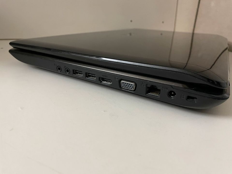 Asus k72JR Ty042V i3 Notebook in Mönchengladbach