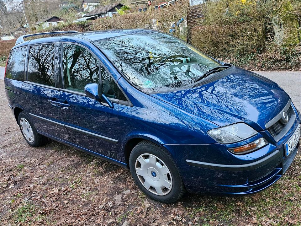 Fiat Ulysse Blau Kombi 7 Sitzer Diesel TÜV Neu  2 Jahre in Wuppertal