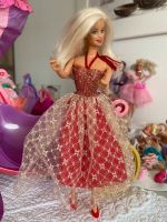 Alte Barbie in tollem roten Kleid Kopf 1998 und Rupf 1966 Rheinland-Pfalz - Unkel Vorschau