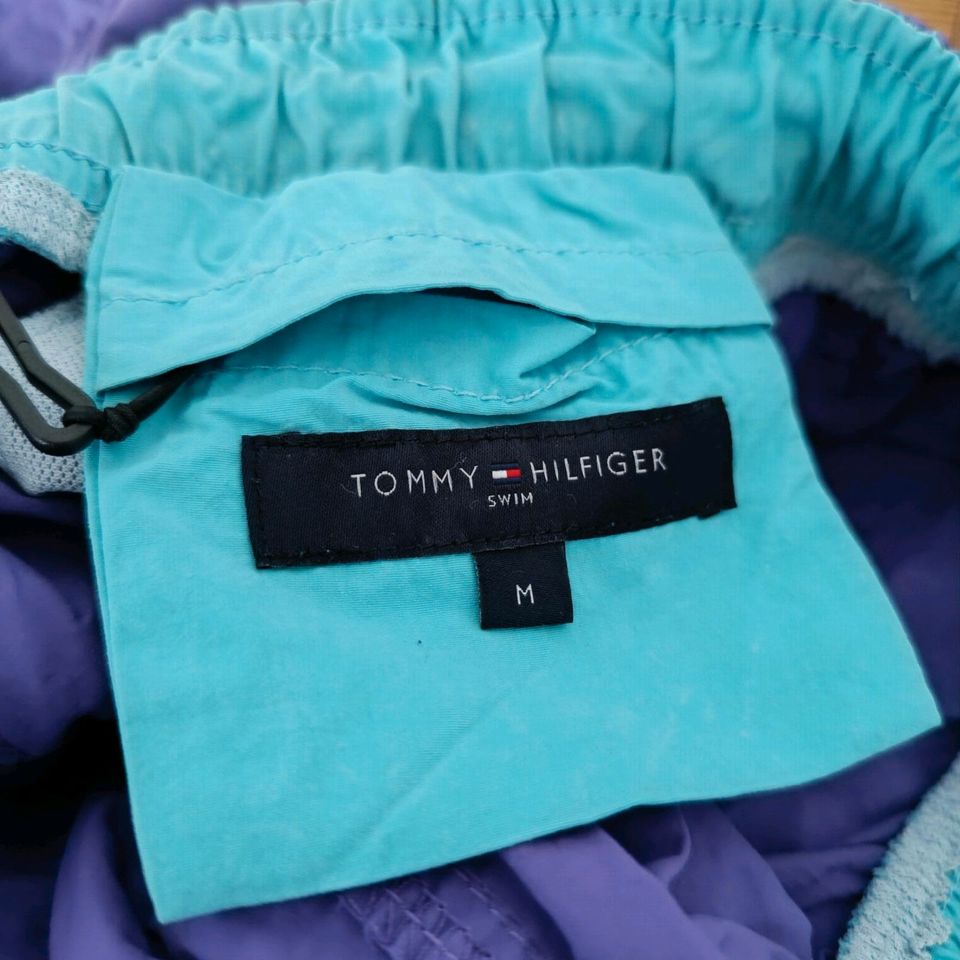 Tommy Hilfiger Badeshorts Gr. M in gutem Zustand in Trier