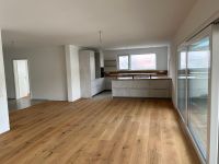 Traumhaft schöne 3-Zimmer-Wohnung mit Balkon, TG und EBK in Weil- Baden-Württemberg - Weil am Rhein Vorschau