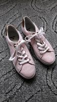 Bench Sneaker Schuhe Turnschuhe Stoffschuhe neuwertig Gr. 40 Brandenburg - Bernau Vorschau