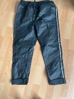 Mega Schwarze Hose Gr Uni wie neu - Lederimitat Sachsen-Anhalt - Magdeburg Vorschau