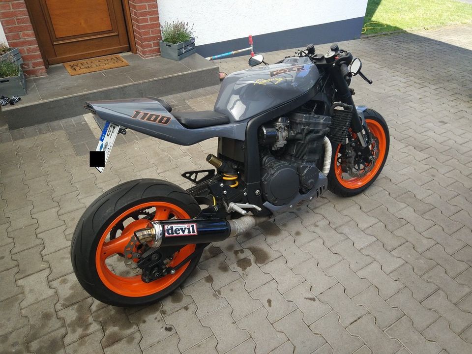 Streetfighter SUZUKI GSX-R 1100 (GV73C) Custom Umbau Unikat in Schloß Holte-Stukenbrock