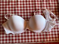 BH hunkemöller 70c weiß neuwertig Nordrhein-Westfalen - Bönen Vorschau