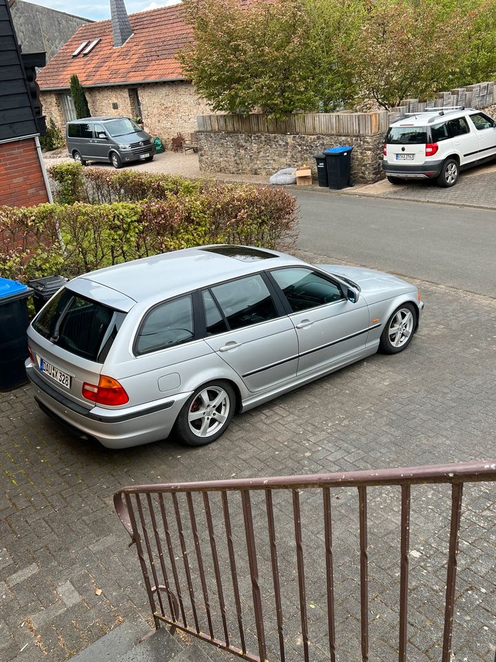 Bmw e46 328i in Feusdorf