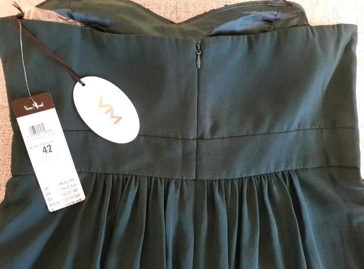 Vera Mont Bustierkleid Cocktailkleid,dunkel grün Pailletten, 42 in Riegelsberg