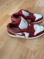 Rote Jordan 1 Low 42 Bayern - Speichersdorf Vorschau