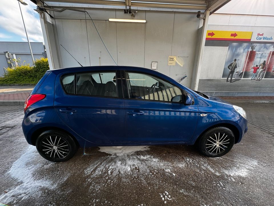 Hyundai i20 FIFA WM Edition in Mölln