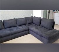 Schönes sofa mit Kissen Niedersachsen - Braunschweig Vorschau