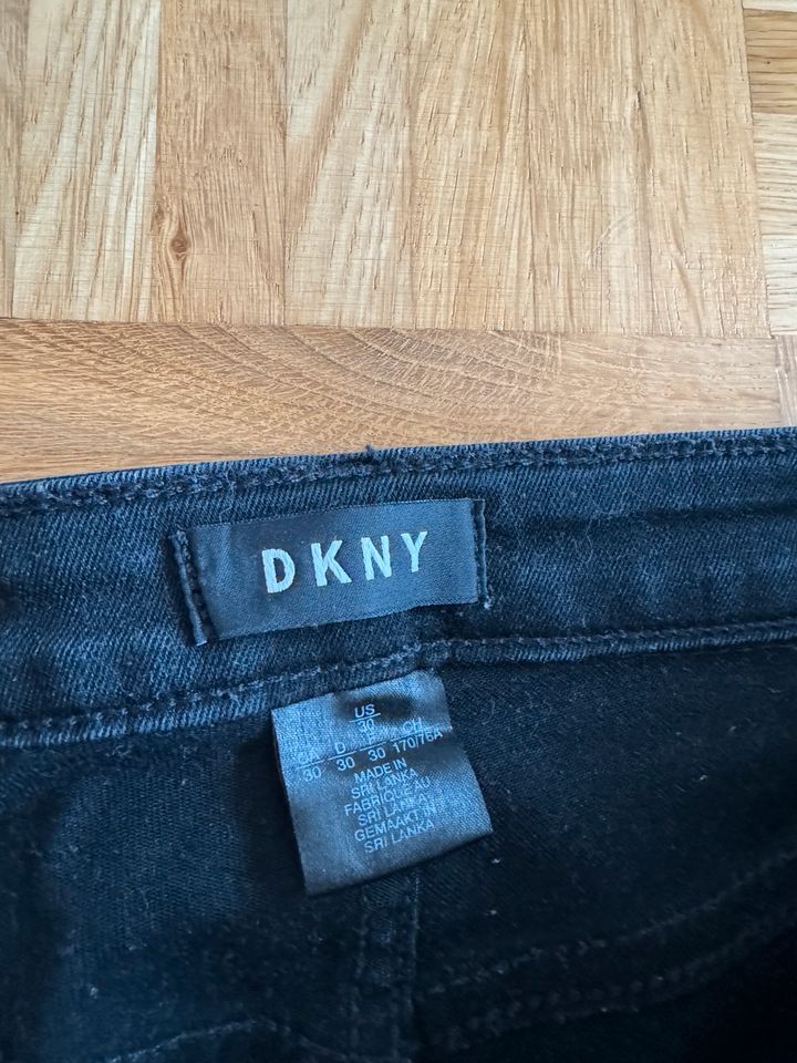 Dkny Jeans Hose Größe 42 in Dortmund