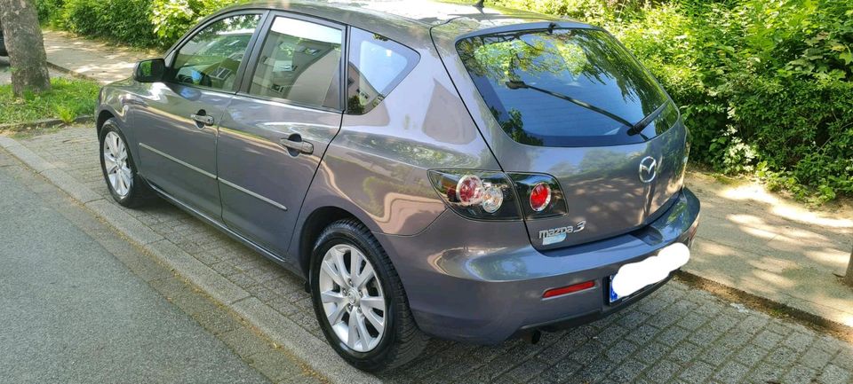 Mazda 3 Stoßstange kotflügel motorhaube Türen Rückleuchte in Essen-Haarzopf