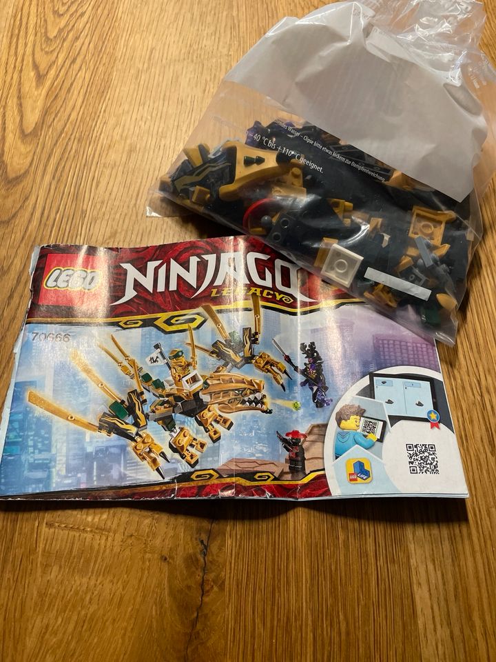 Lego Ninjago Goldener Drache 70666 in Butzbach