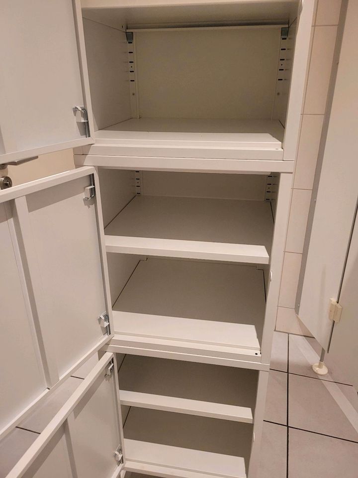 Ikea Hällan Schrank in Pforzheim