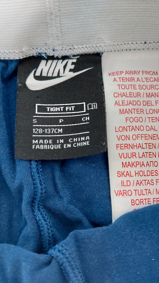 Hosen verbaudet, Nike, H & M Gr. 128 in Oldenburg