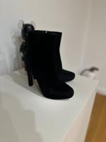 Prada Wildleder-Stiefeletten Düsseldorf - Düsseltal Vorschau