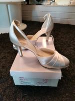 Versch. Braut Schuhe neu gr. 42 Schleswig-Holstein - Hanerau-Hademarschen Vorschau