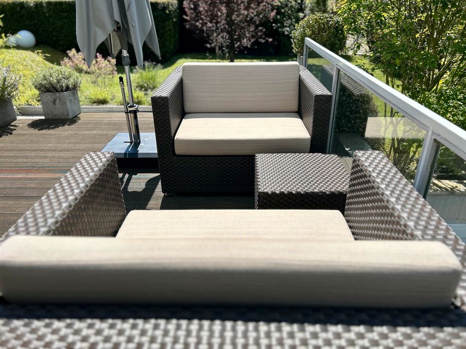 2 DEDON Lounge Chair Sessel mit Tisch in Neu-Anspach