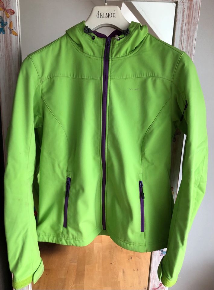 Softshelljacke Damen Gr. 38 grün/lila Marke ICEPEAK in Nürnberg (Mittelfr)