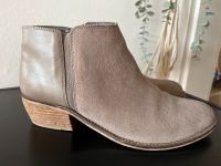 Dune Stiefelette Stiefel grau taupe Wildleder ankle Boots Leder Frankfurt am Main - Seckbach Vorschau