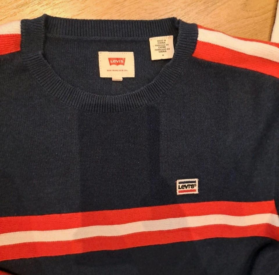 Levi's Herren Pullover Größe M in Uetze