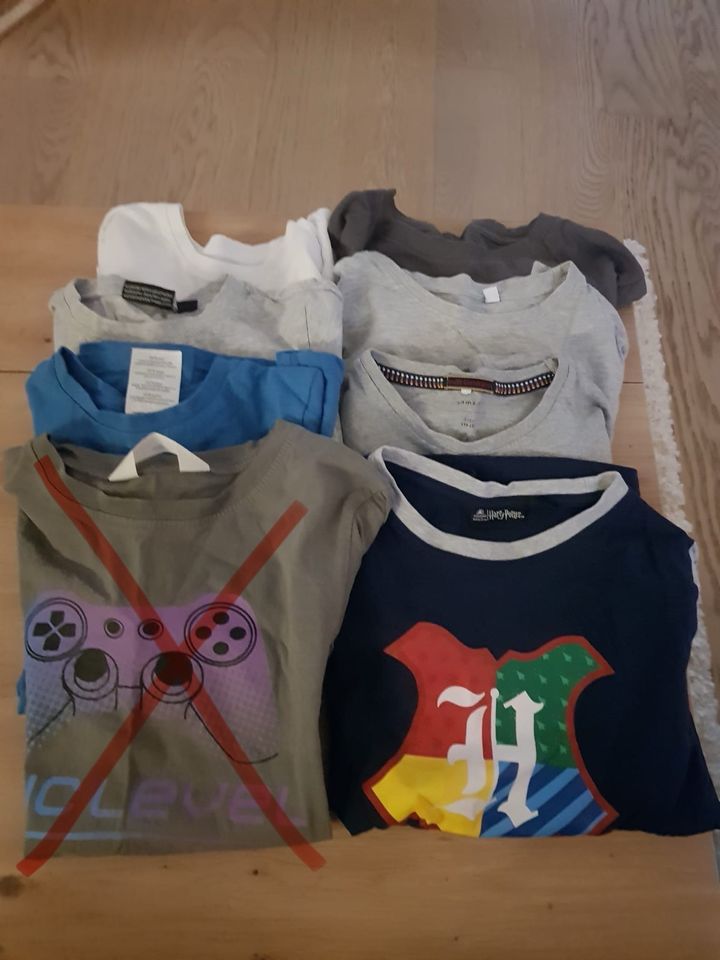 Bekleidungspaket Jungen 122, 128, 134, 140/146 in Neuss