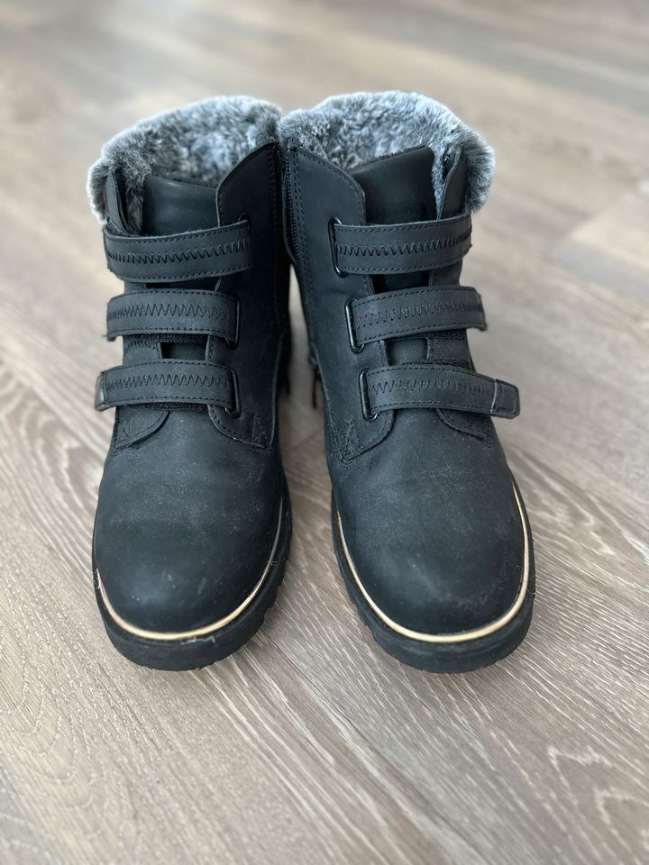 FILA Winterstiefel Klettverschluss schwarz Gr.40  2xgetragen Kind in Oststeinbek