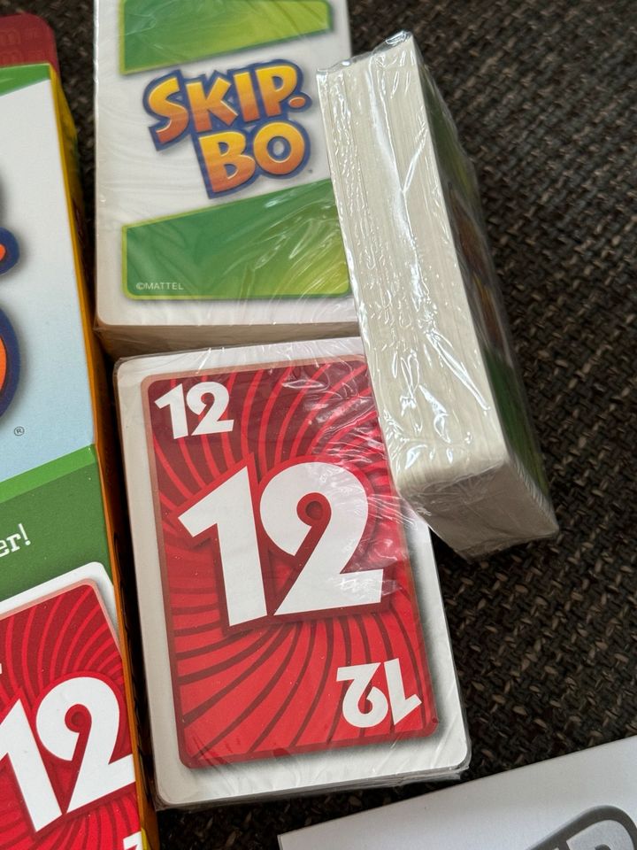 2X SkipBo Kartenspiele in Wermelskirchen