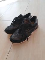 Sneaker Halbschuhe Freizeitschuhe von Tamaris Gr.39 Nordrhein-Westfalen - Langenberg Vorschau