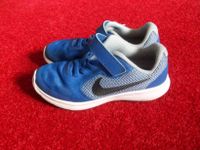 Nike Turnschuhe Sportschuhe Sneaker Gr. 31 München - Trudering-Riem Vorschau